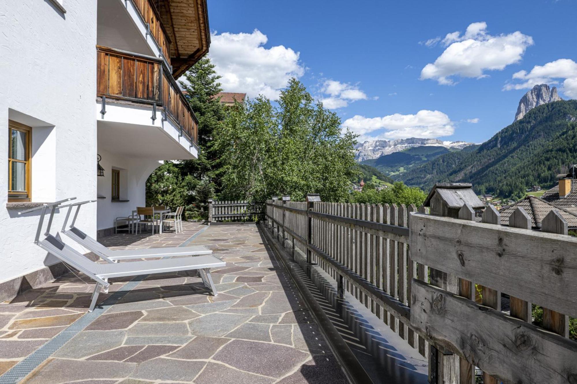 Panoramic Apartment 24 Ortisei Exteriör bild